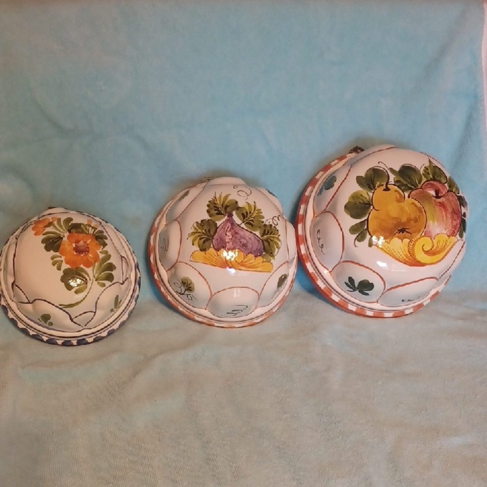 Hand-Painted Jello Mold Bowls Set Kitch Wall Decor Made In Italy Basssano